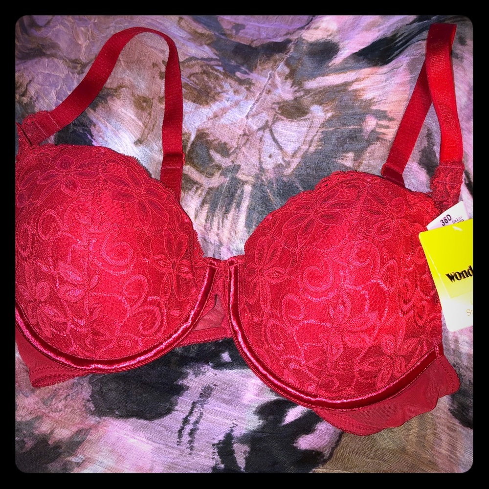 NEW! WonderBra  Red stretch lace Bra 36D